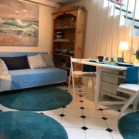 Apartment Nias